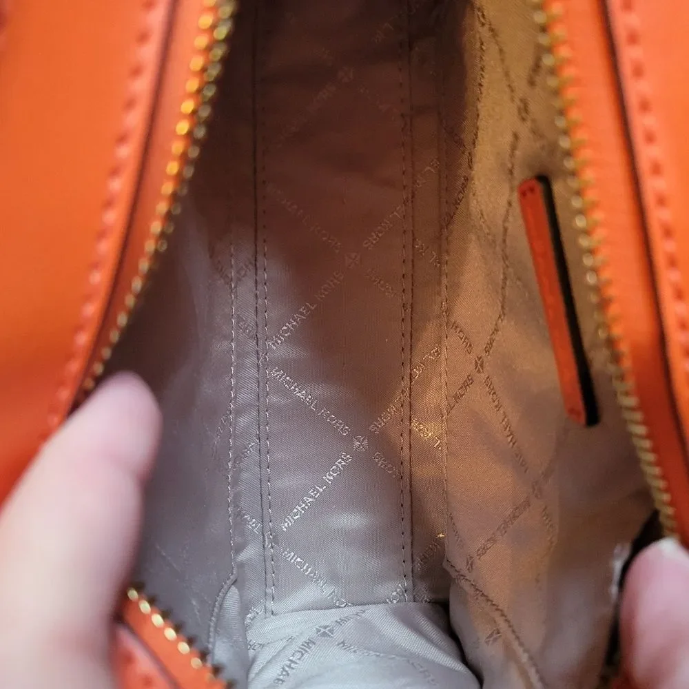 NWT Michael Kors Sheila Crossbody